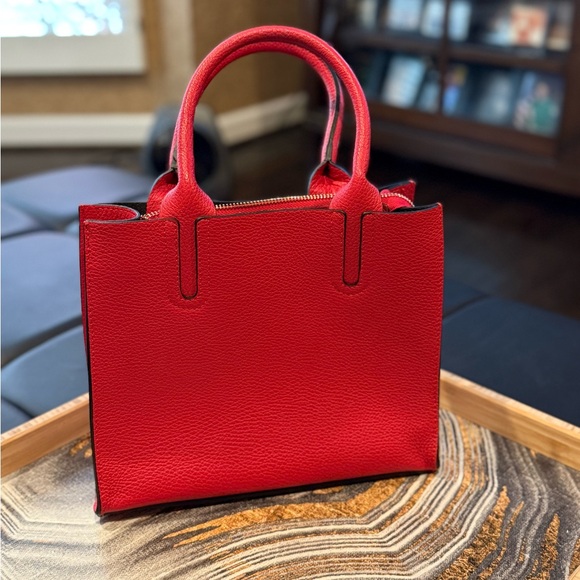 Elegant Red Leather Satchel - Picture 1 of 3
